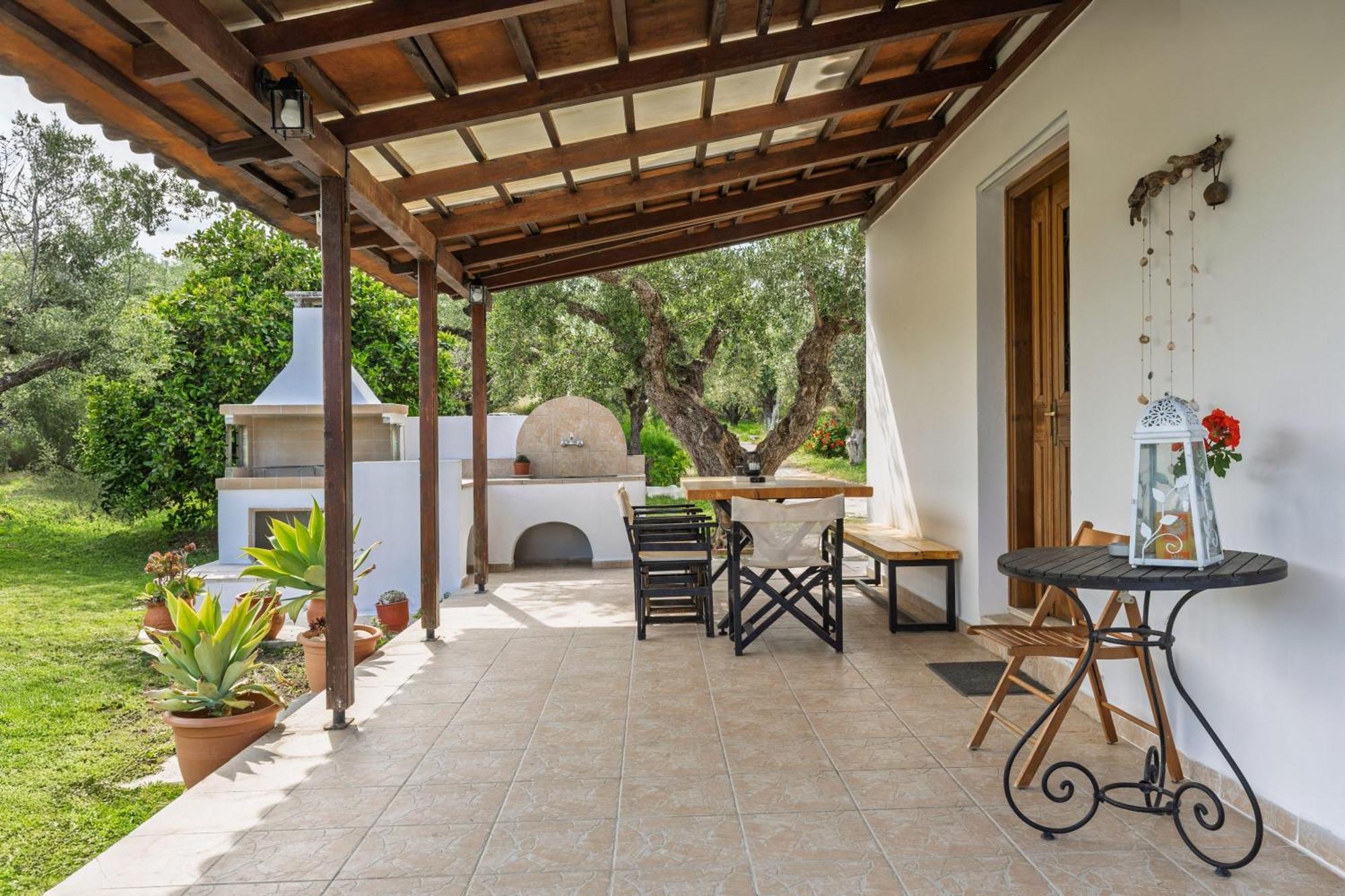 Villa Lola - 3 Bedrooms & Private Pool Lithakia  エクステリア 写真