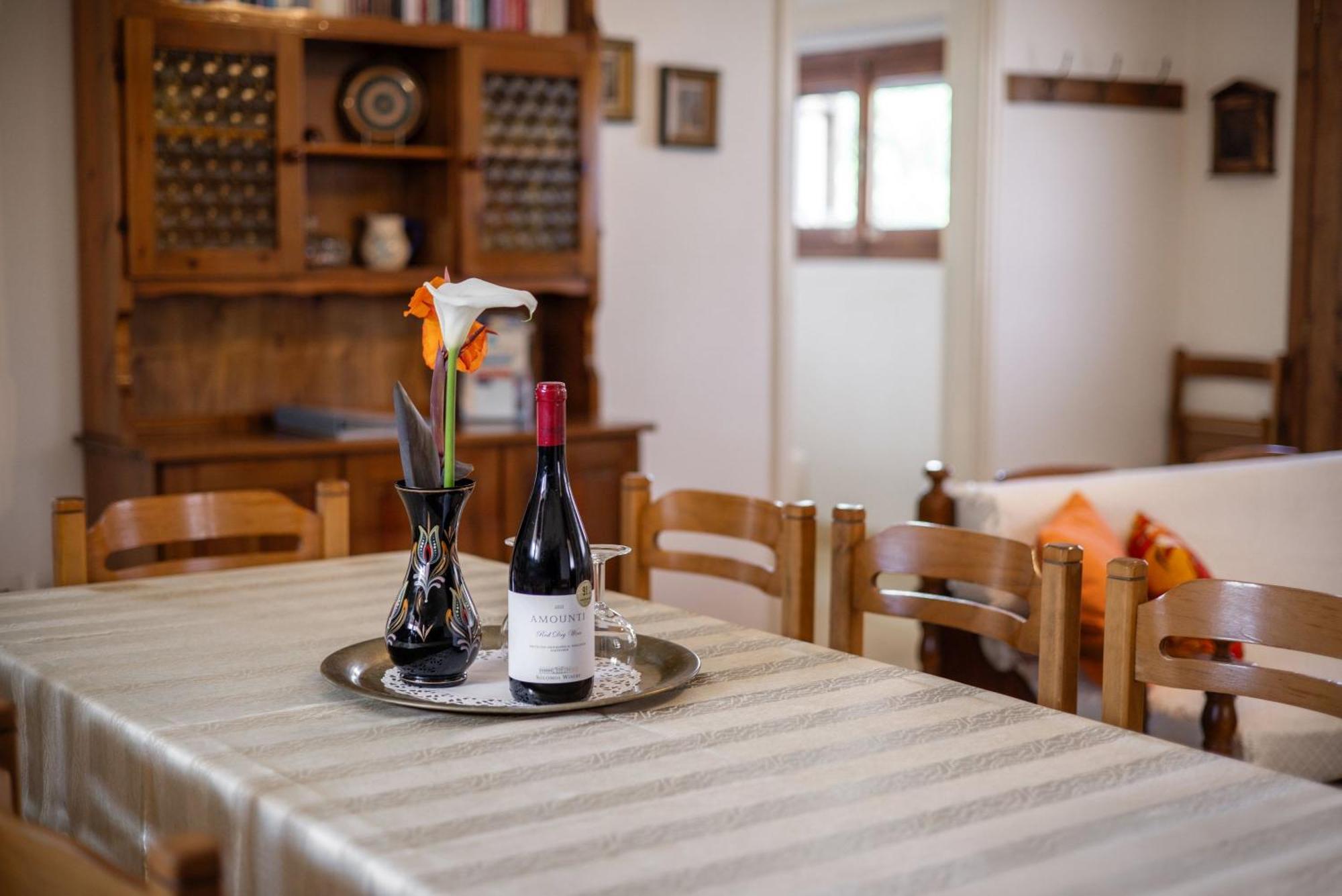 Villa Lola - 3 Bedrooms & Private Pool Lithakia  エクステリア 写真