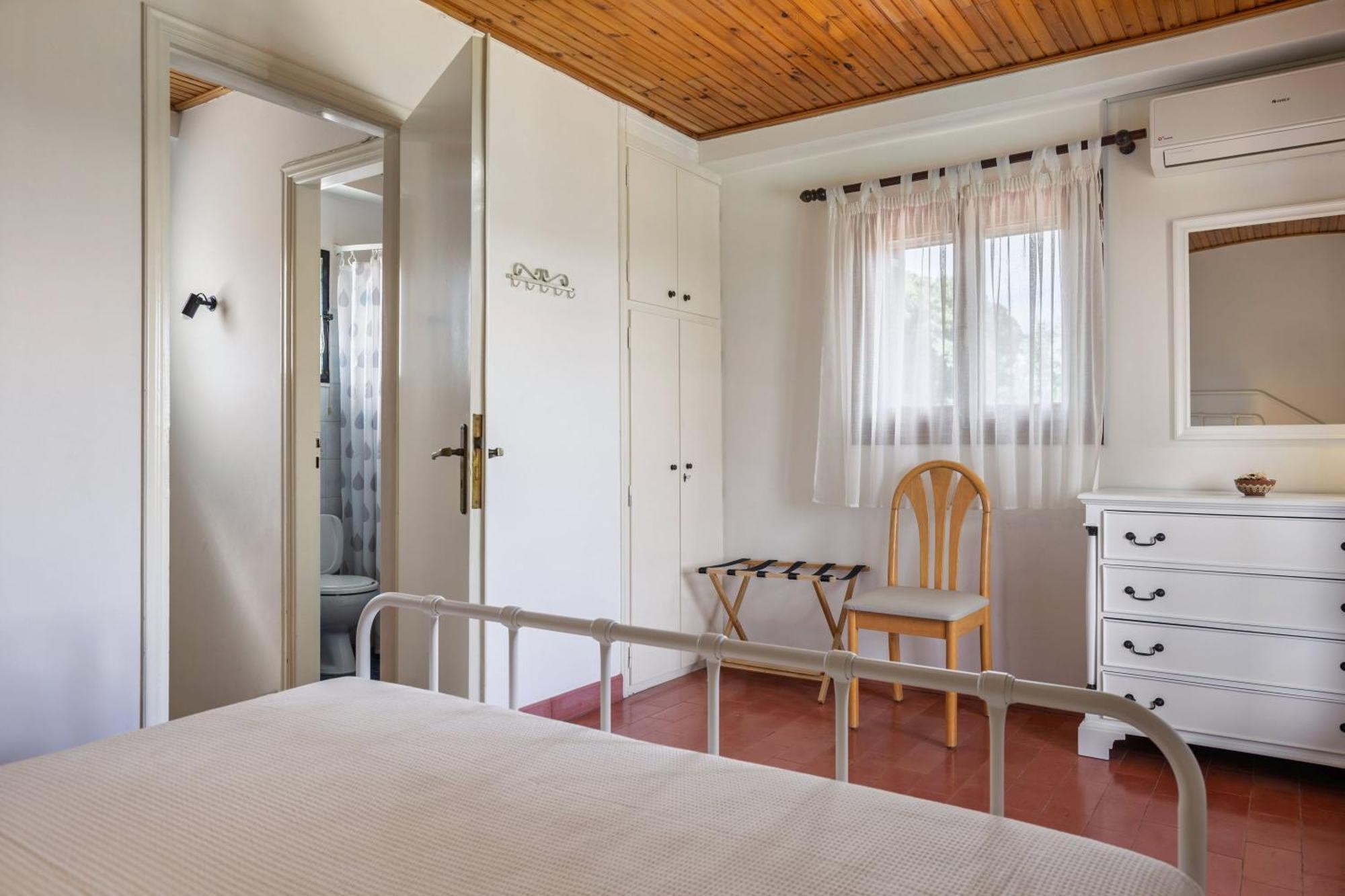 Villa Lola - 3 Bedrooms & Private Pool Lithakia  エクステリア 写真
